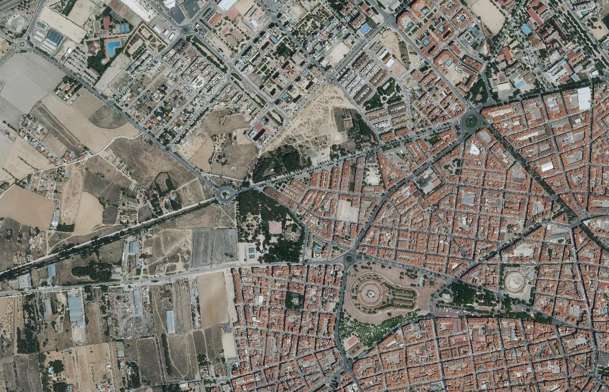 Foto aérea del barrio de El Pilar, en Albacete, en 2024