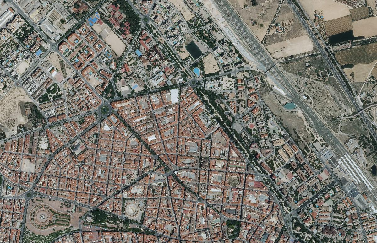 Foto aérea del barrio de Industria, en Albacete, en 2024
